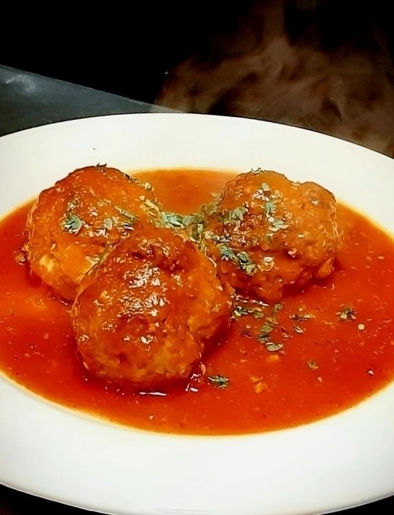 Boulettes sauce tomate maison Au Stekerlapatte, Marolles