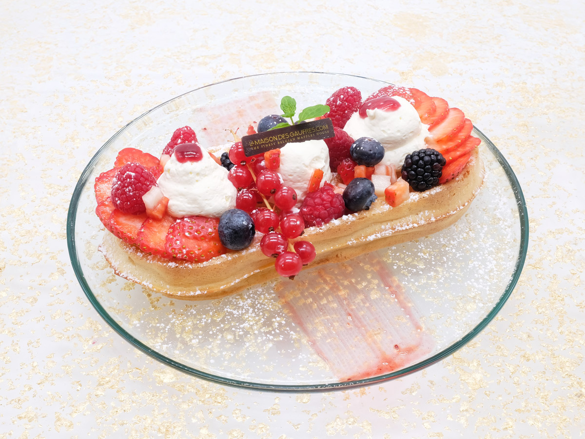 Gaufre Délice aux fruits rouges, mascarpone et sucre impalpable