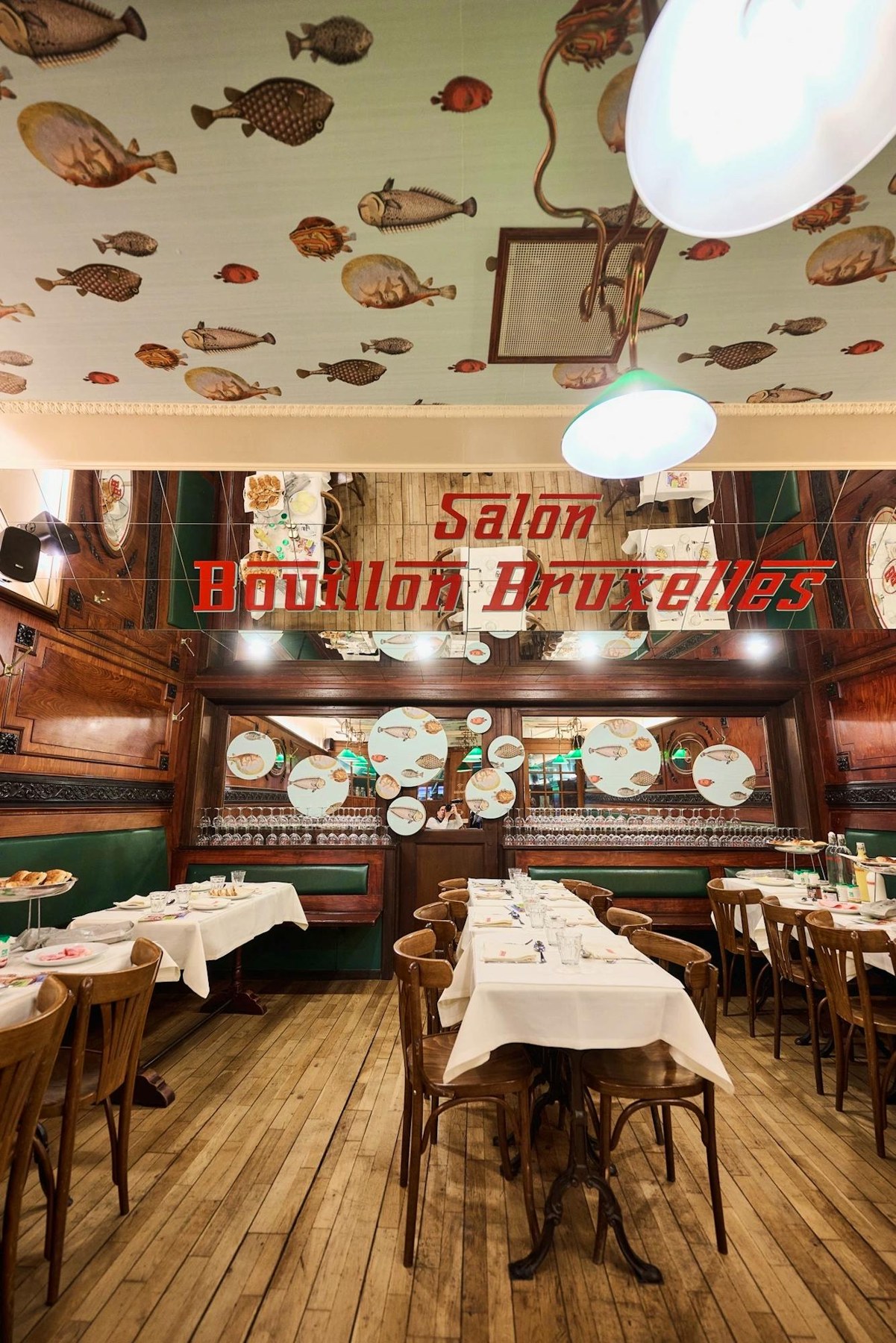 Bouillon Bruxelles — Brasserie belge populaire, cuisine bruxelloise de bouillon, Îlot Sacré