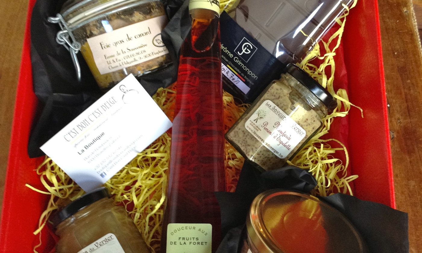 Panier-cadeau composé de produits belges chez C'est bon c'est belge