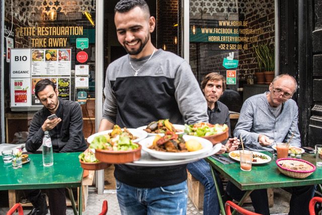 Service en terrasse au restaurant Horia à Bruxelles