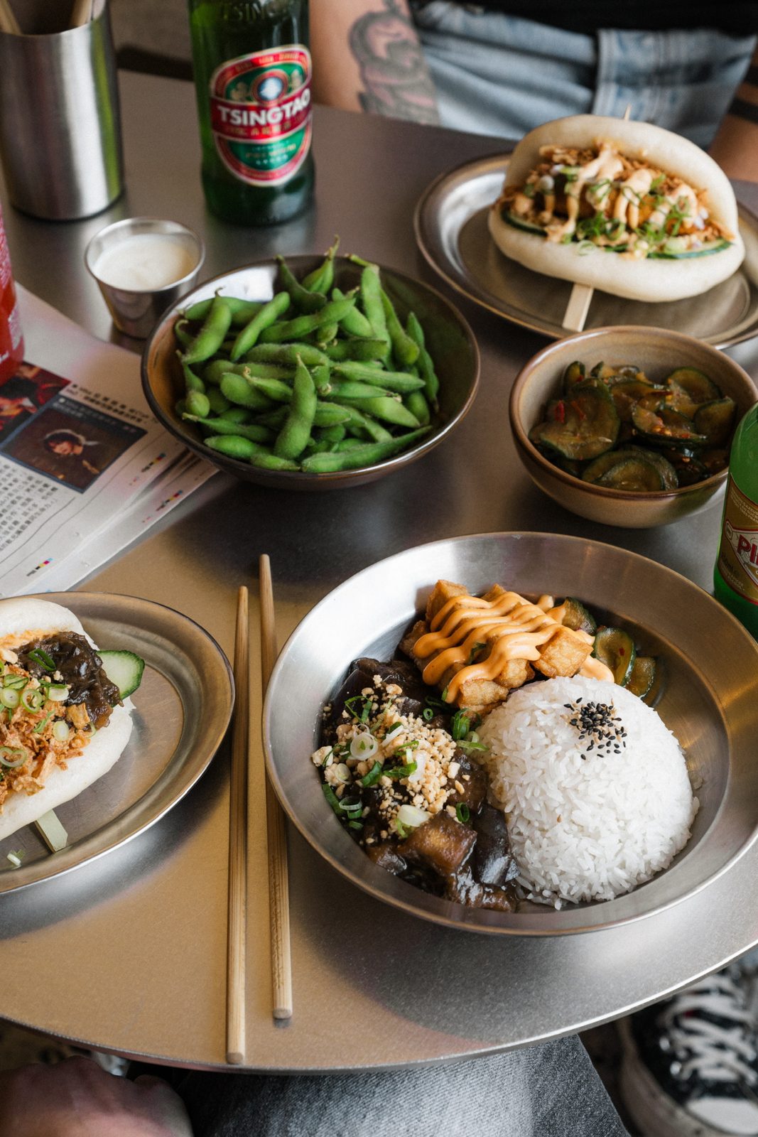 Bol de riz et edamame vapeur chez Lil Bao