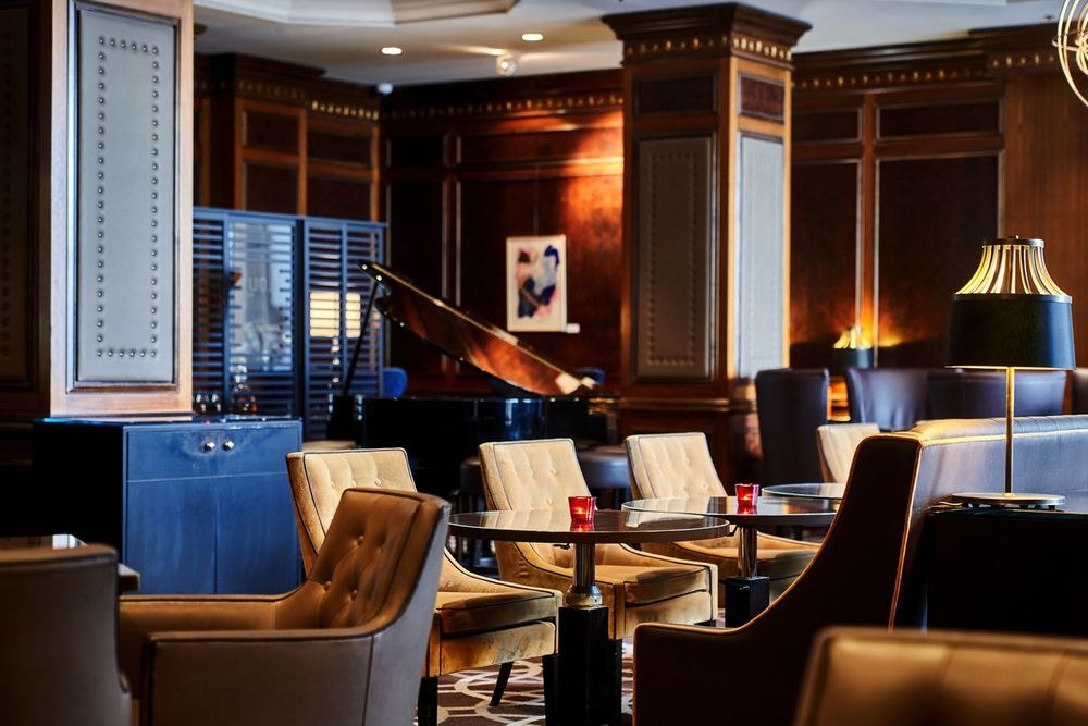 Loui Cocktail Bar avec piano à queue au Steigenberger Icon Wiltcher's