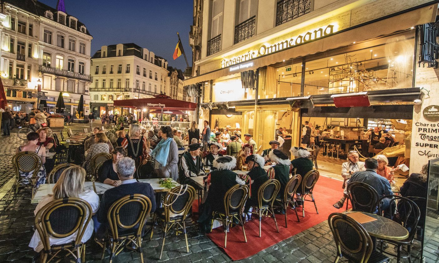 Brasserie Ommegang — moules-frites, Grand-Place / Rue de la Montagne