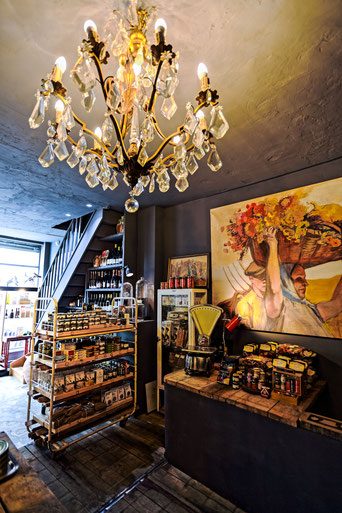 Le Marché du Wine Bar, boutique de vins et brocante chic à Bruxelles